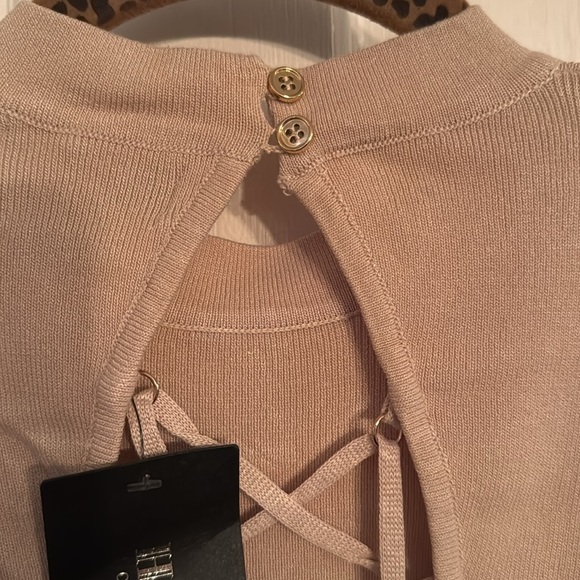 Hera collection backless cross cross tie tight fitting dress NWT L - Picture 5 of 12